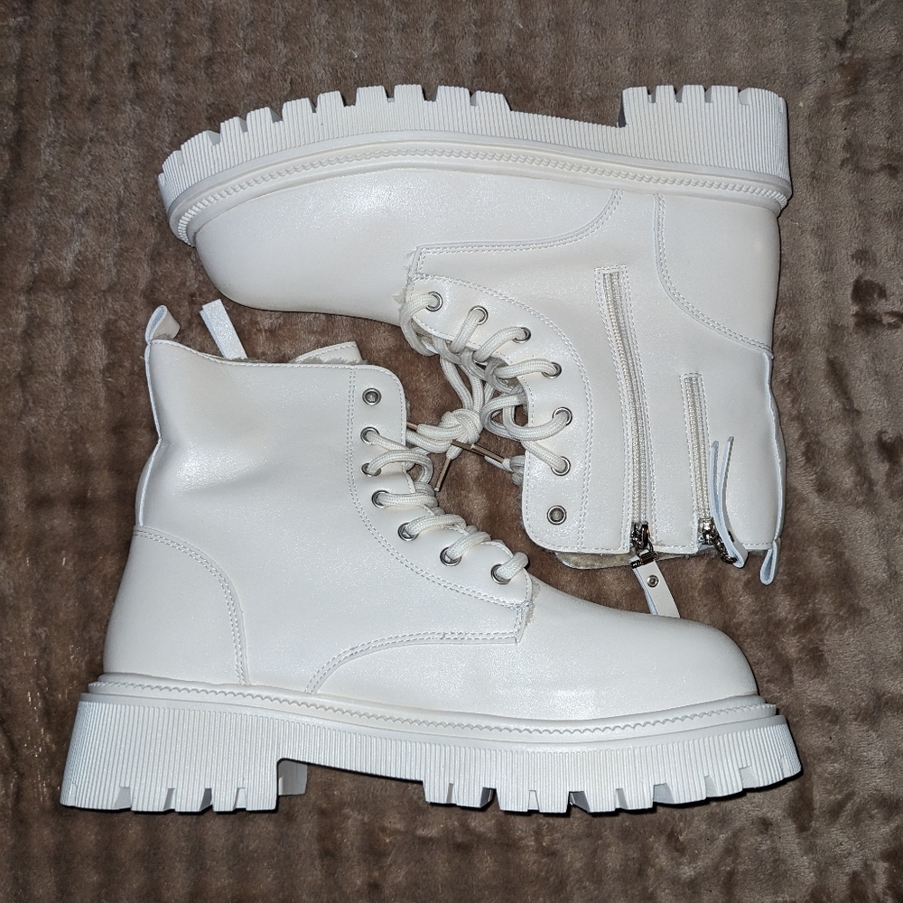 Cream Faux Leather Fleece Lined Lace-Up Ankle Boots 42